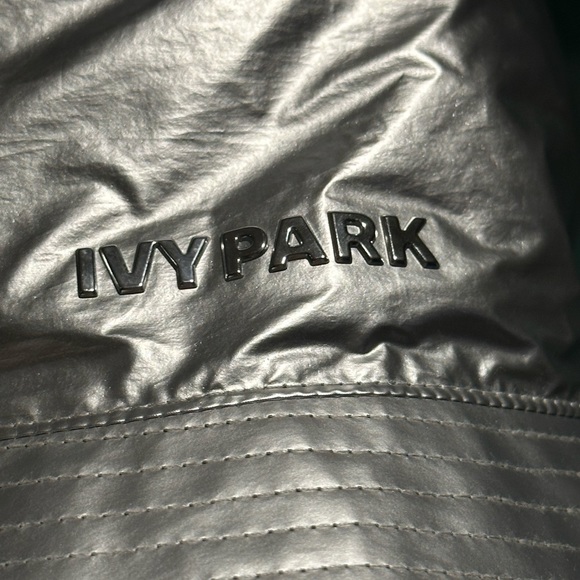 IVY PARK X ADIDAS green/chrome doubled side bucket hat - Picture 4 of 9